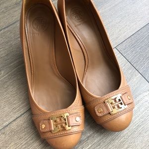 Tory Burch - Natalya mid-wedge